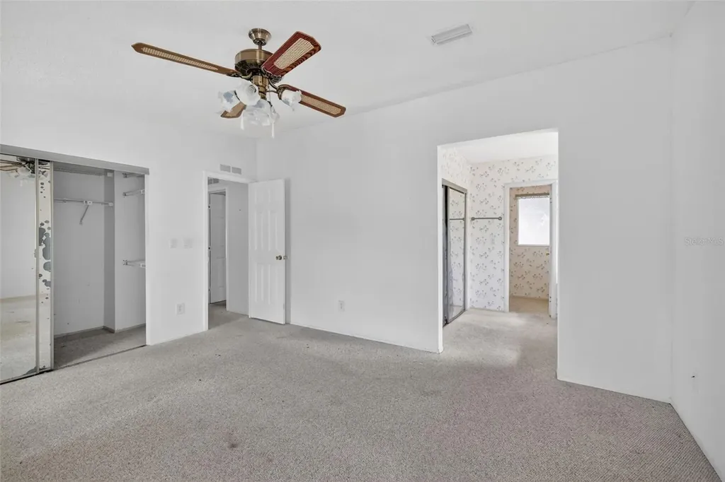 1625 Hilton Head Boulevard Lady Lake FL 32159