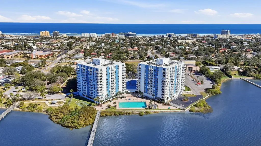 935 N Halifax Avenue Daytona Beach FL 32118