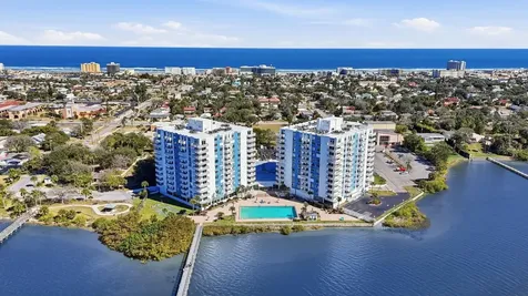 935 N Halifax Avenue Daytona Beach FL 32118