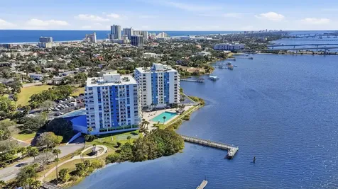 935 N Halifax Avenue Daytona Beach FL 32118