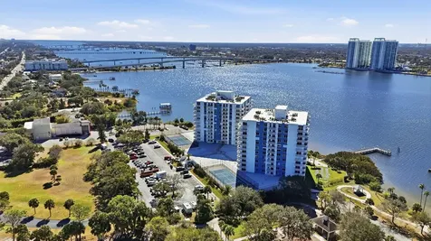935 N Halifax Avenue Daytona Beach FL 32118