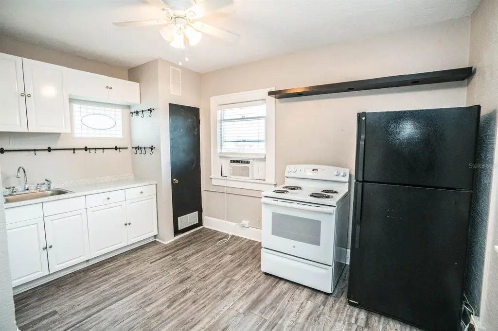 535 2nd Street N St Petersburg FL 33701
