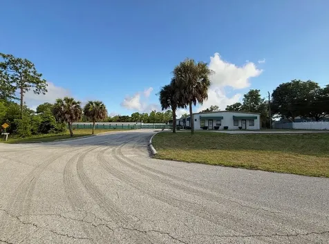1424 N Gulf Avenue Crystal River FL 34429