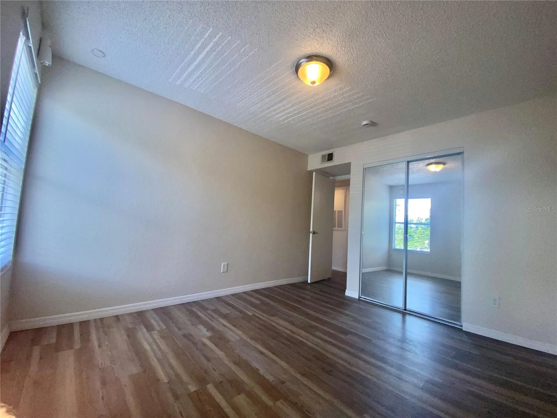 5144 Conroy Road Orlando FL 32811