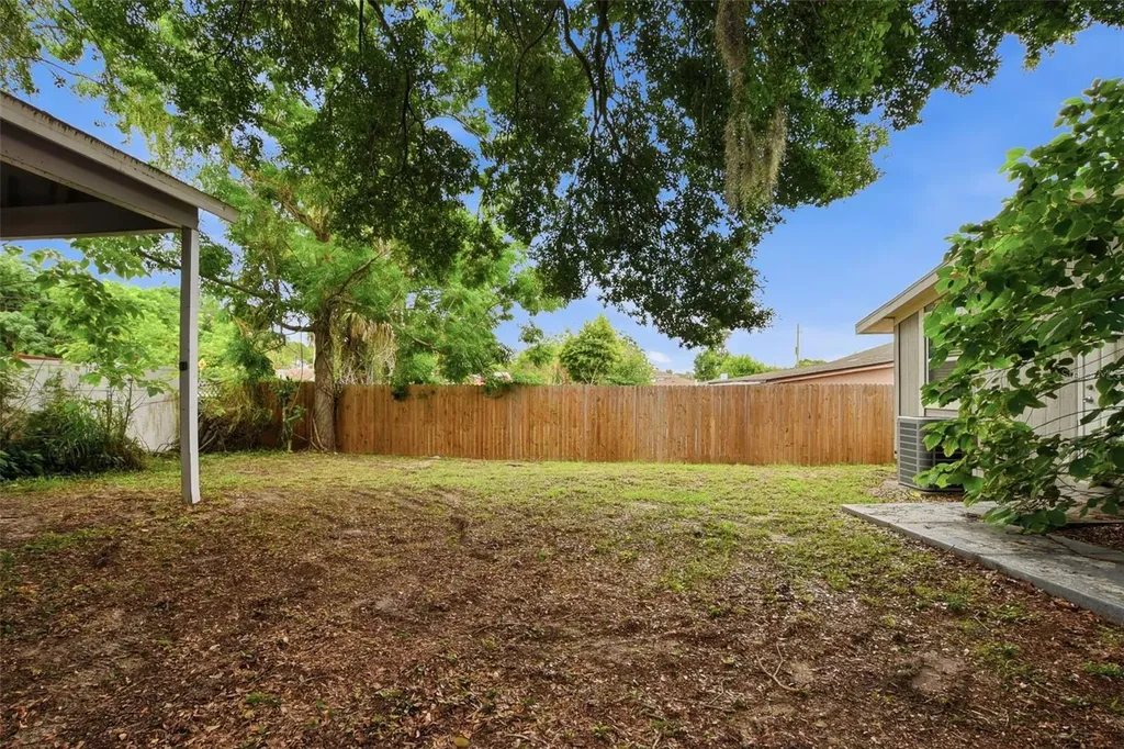 6033 W Amelia Street Orlando FL 32835