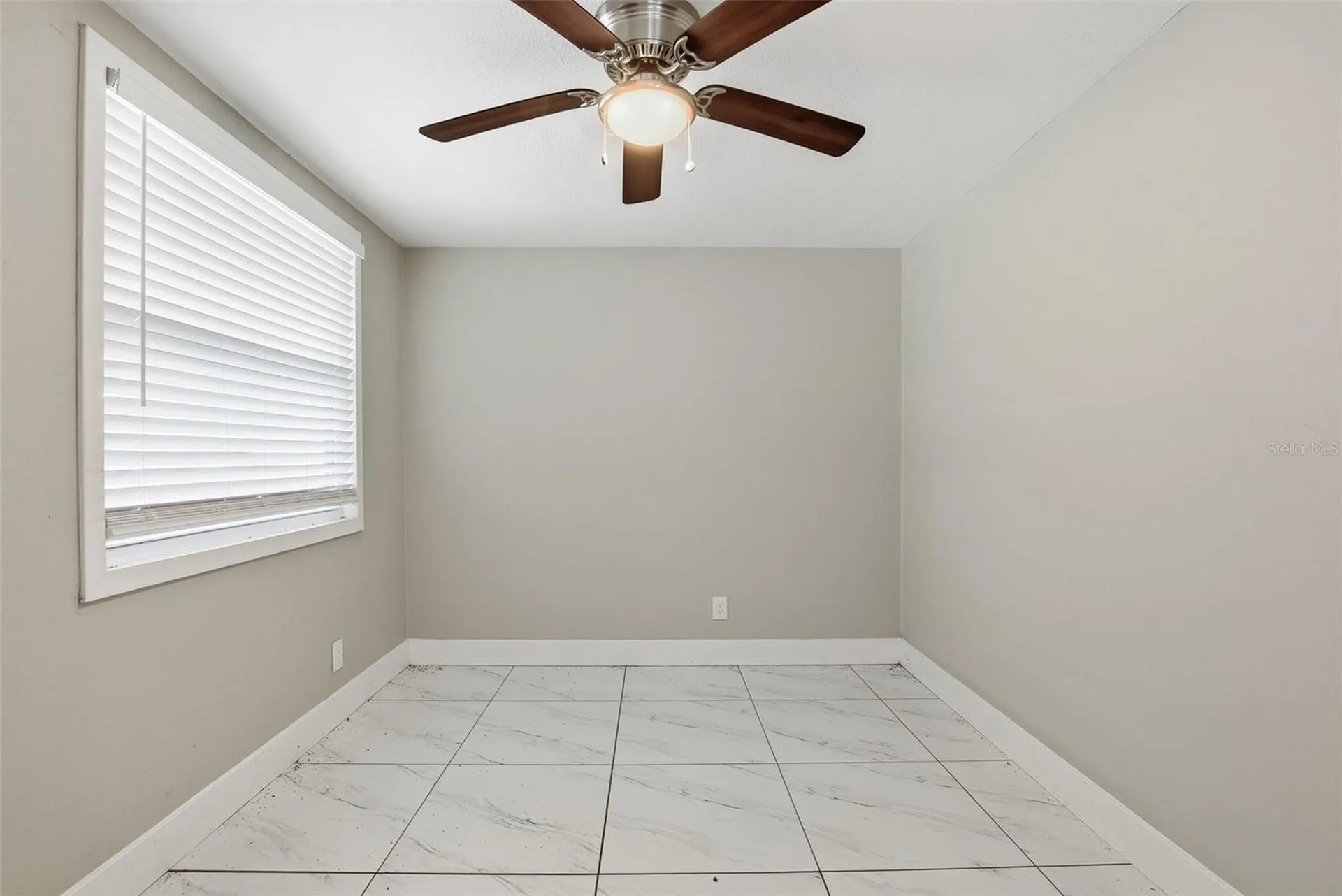 6033 W Amelia Street Orlando FL 32835