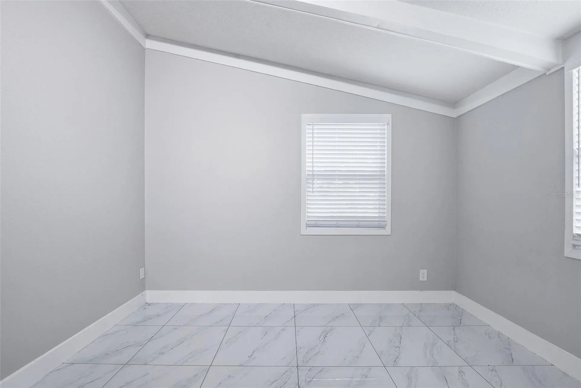 6033 W Amelia Street Orlando FL 32835