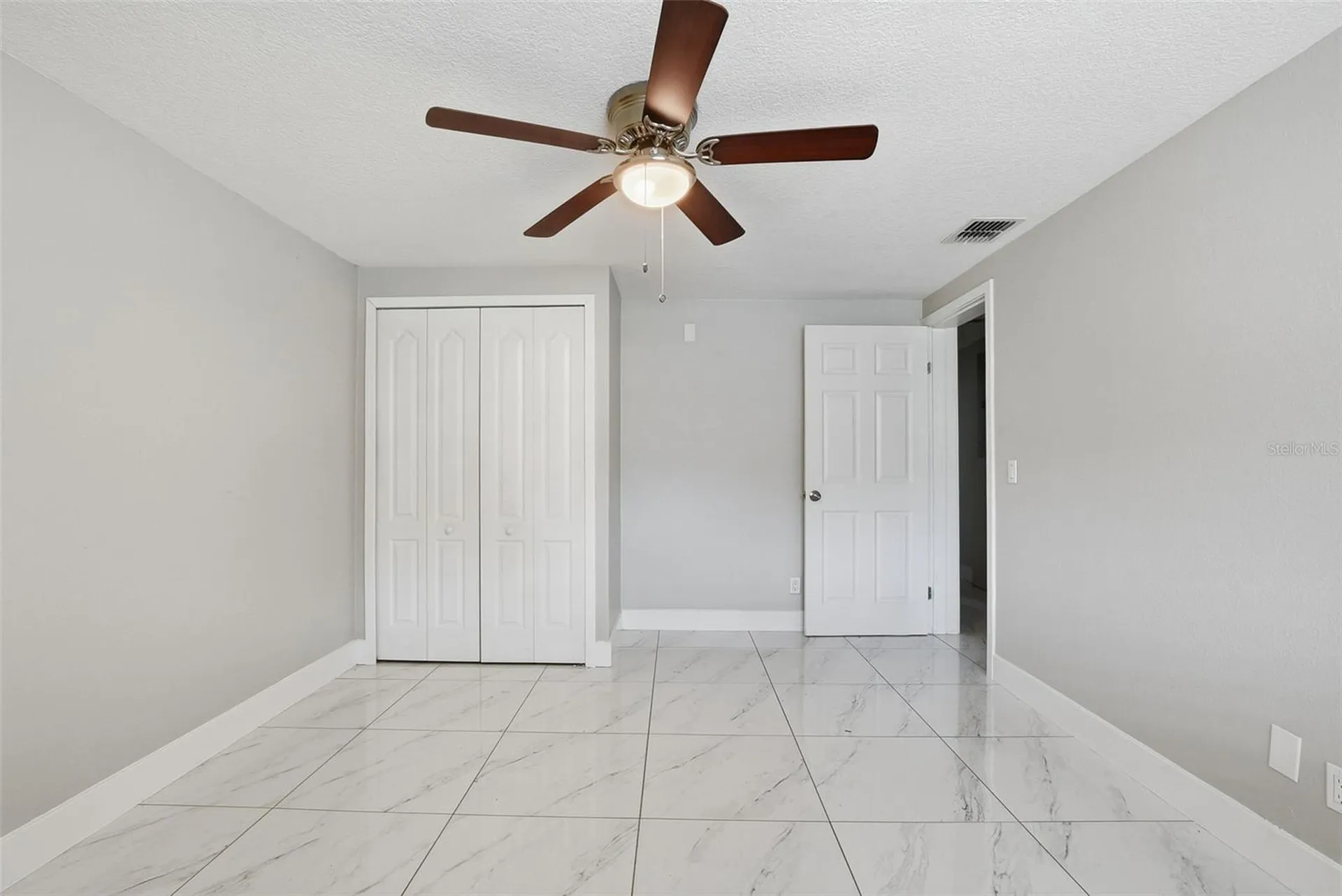 6033 W Amelia Street Orlando FL 32835