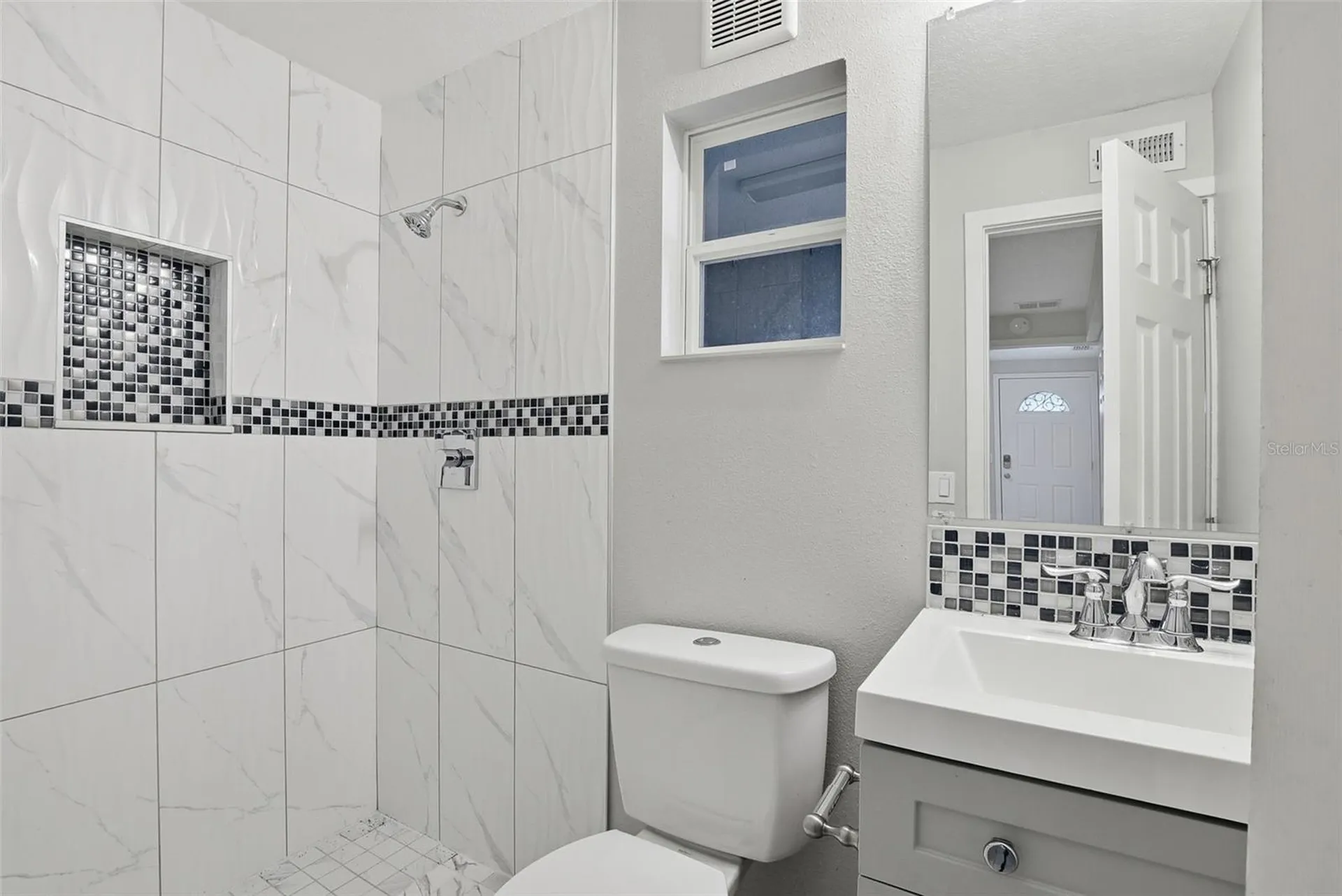 6033 W Amelia Street Orlando FL 32835