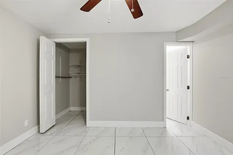 6033 W Amelia Street Orlando FL 32835