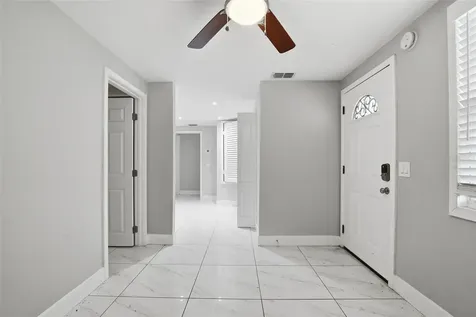 6033 W Amelia Street Orlando FL 32835