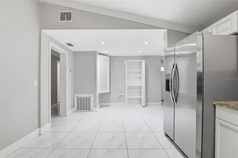 6033 W Amelia Street Orlando FL 32835