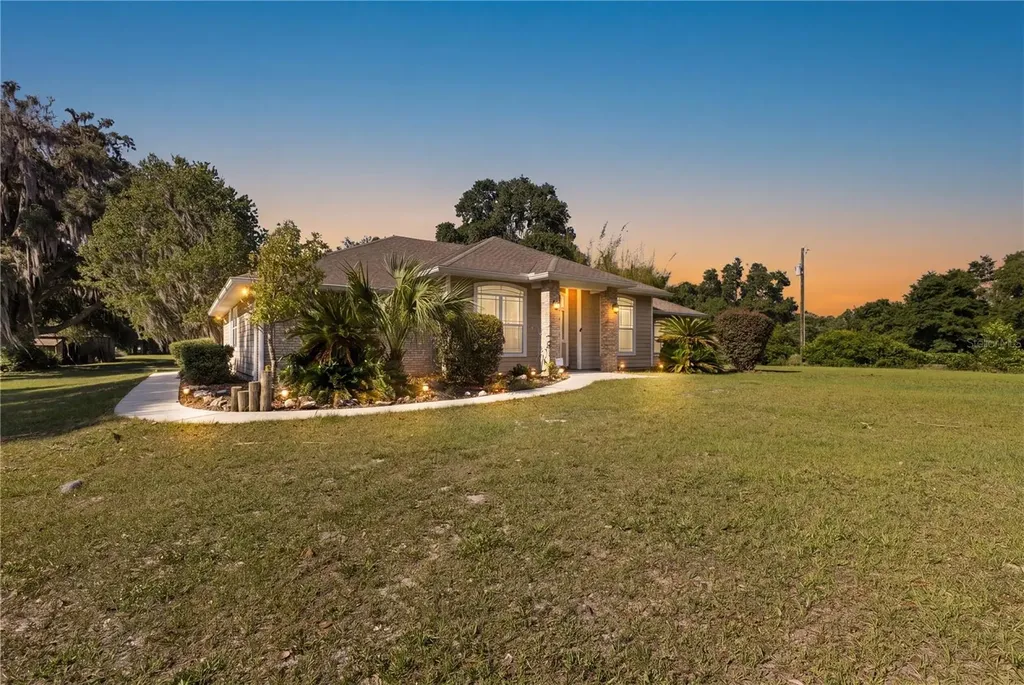 19328 SW 58th Place Archer FL 32618