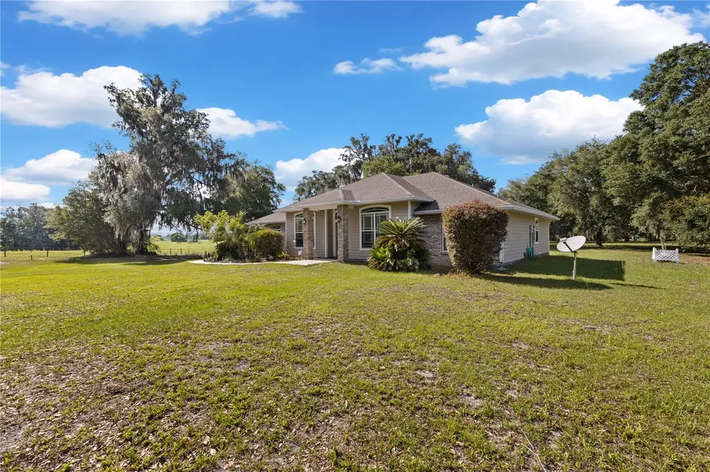 19328 SW 58th Place Archer FL 32618