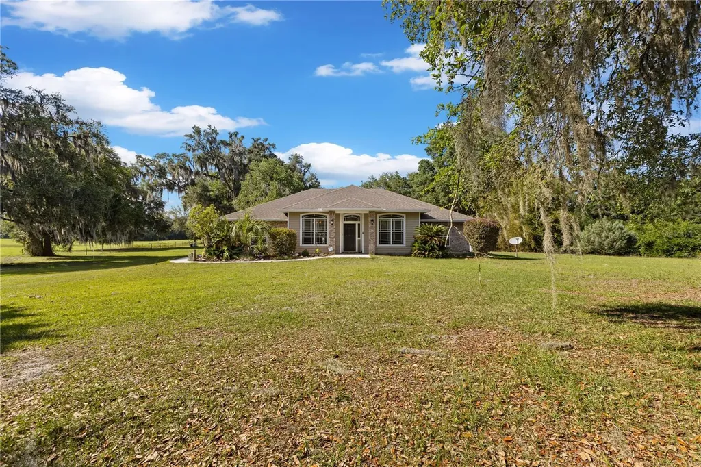 19328 SW 58th Place Archer FL 32618
