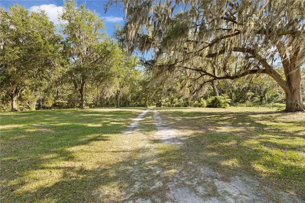 19328 SW 58th Place Archer FL 32618