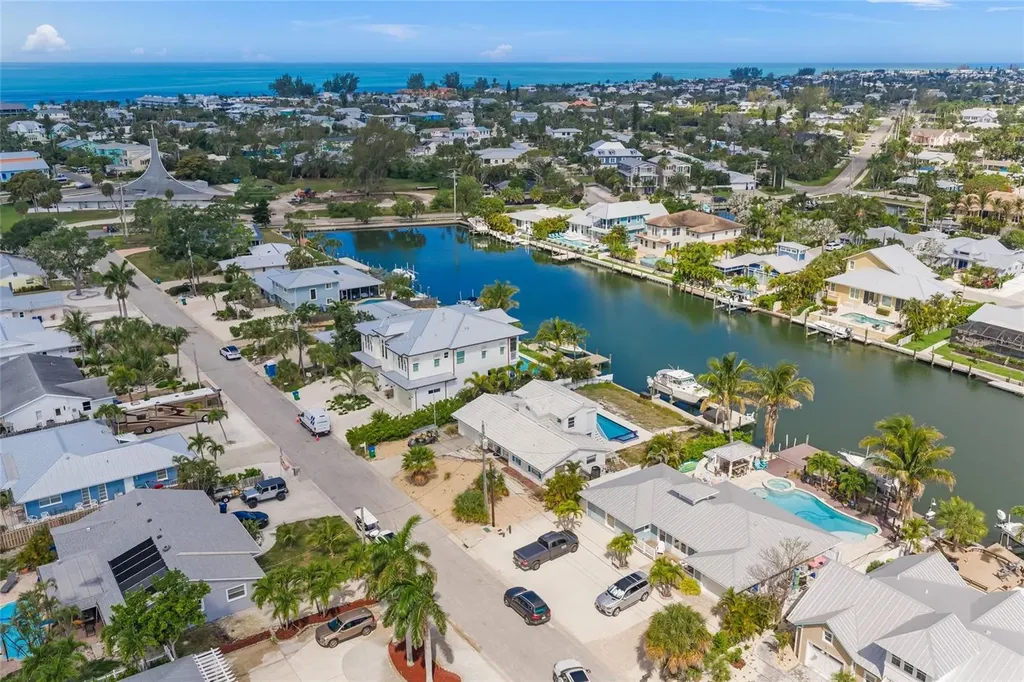 512 67th Street Holmes Beach FL 34217