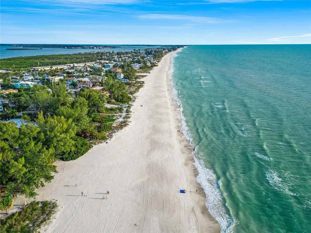 512 67th Street Holmes Beach FL 34217