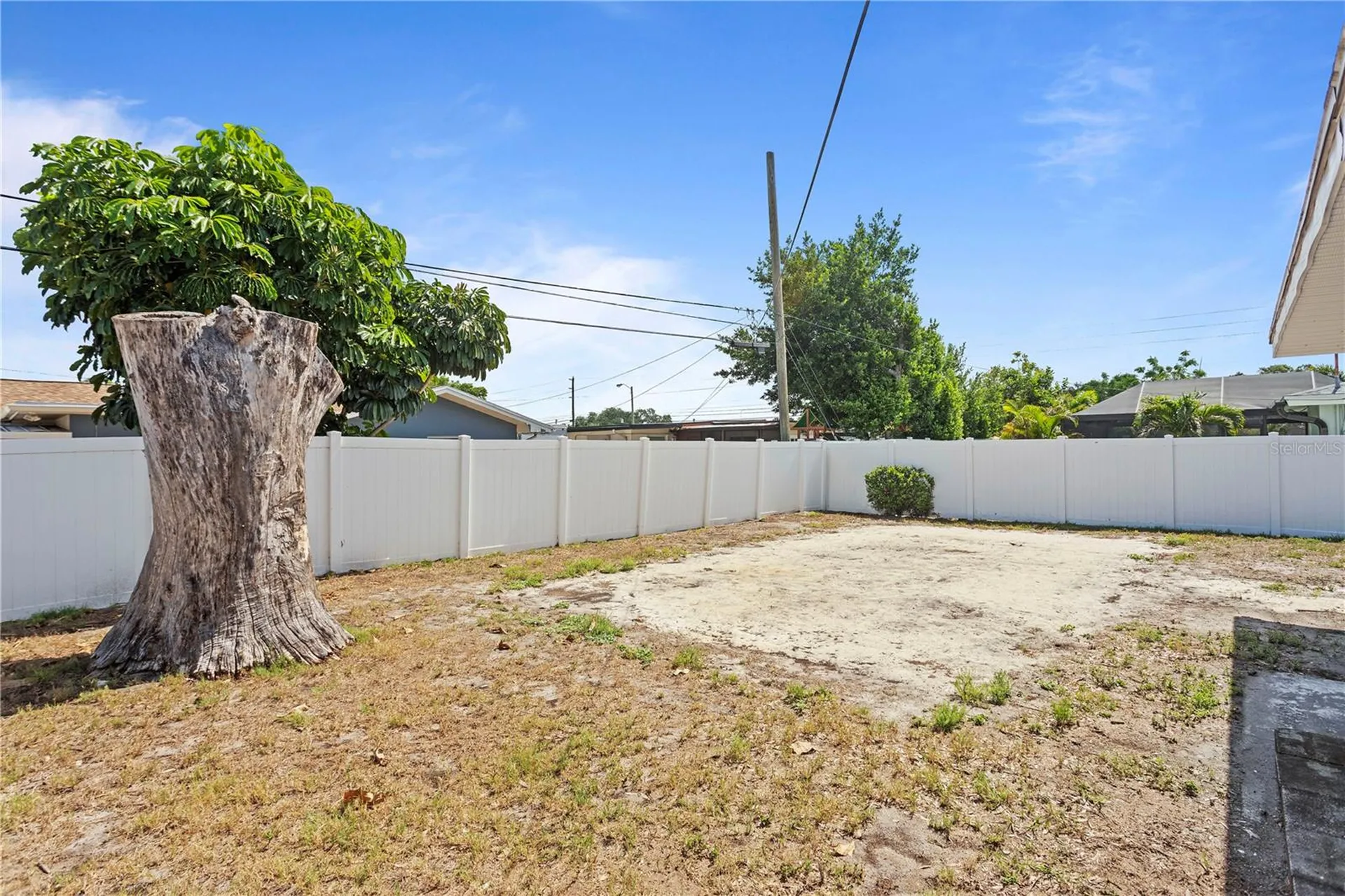 13733 Trinidad Drive Seminole FL 33776