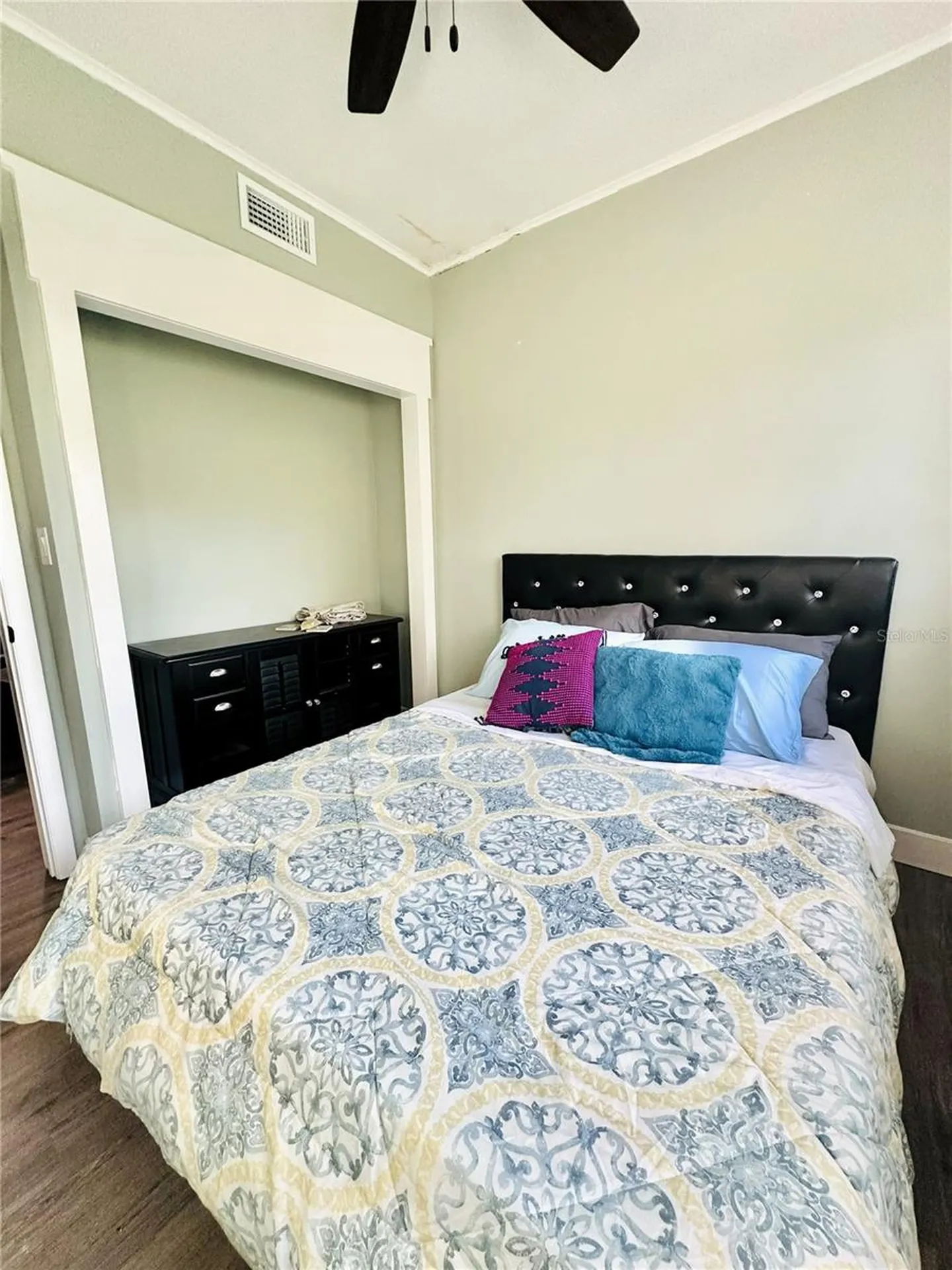 5654 12th Street Zephyrhills FL 33542
