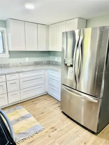5654 12th Street Zephyrhills FL 33542