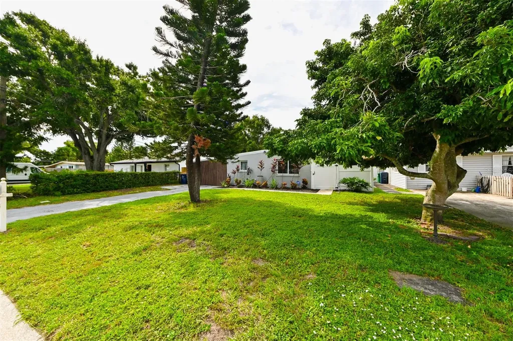 4114 W Olive Street Tampa FL 33616