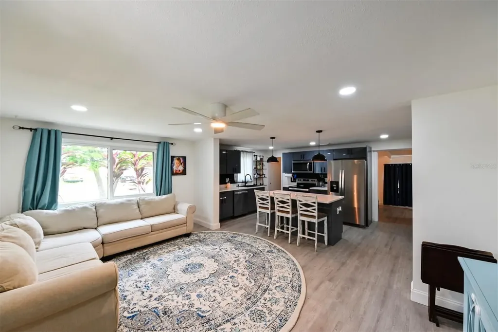 4114 W Olive Street Tampa FL 33616