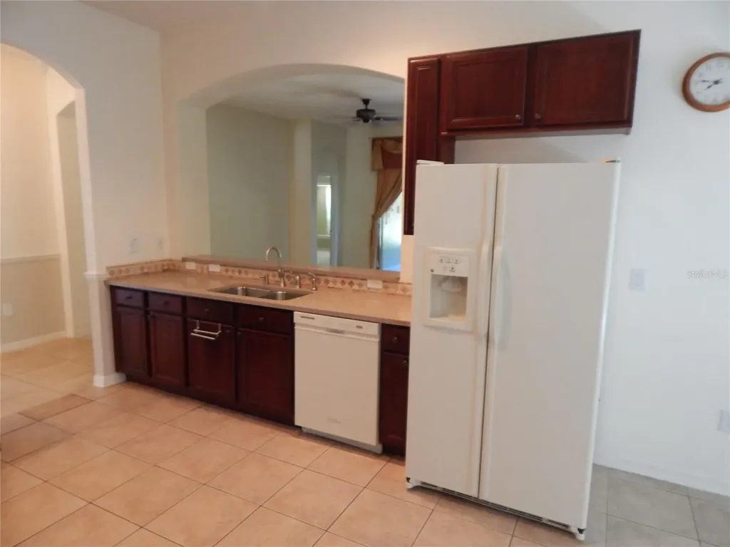 6433 Bridgecrest Drive Lithia FL 33547
