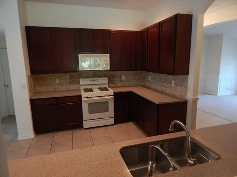6433 Bridgecrest Drive Lithia FL 33547
