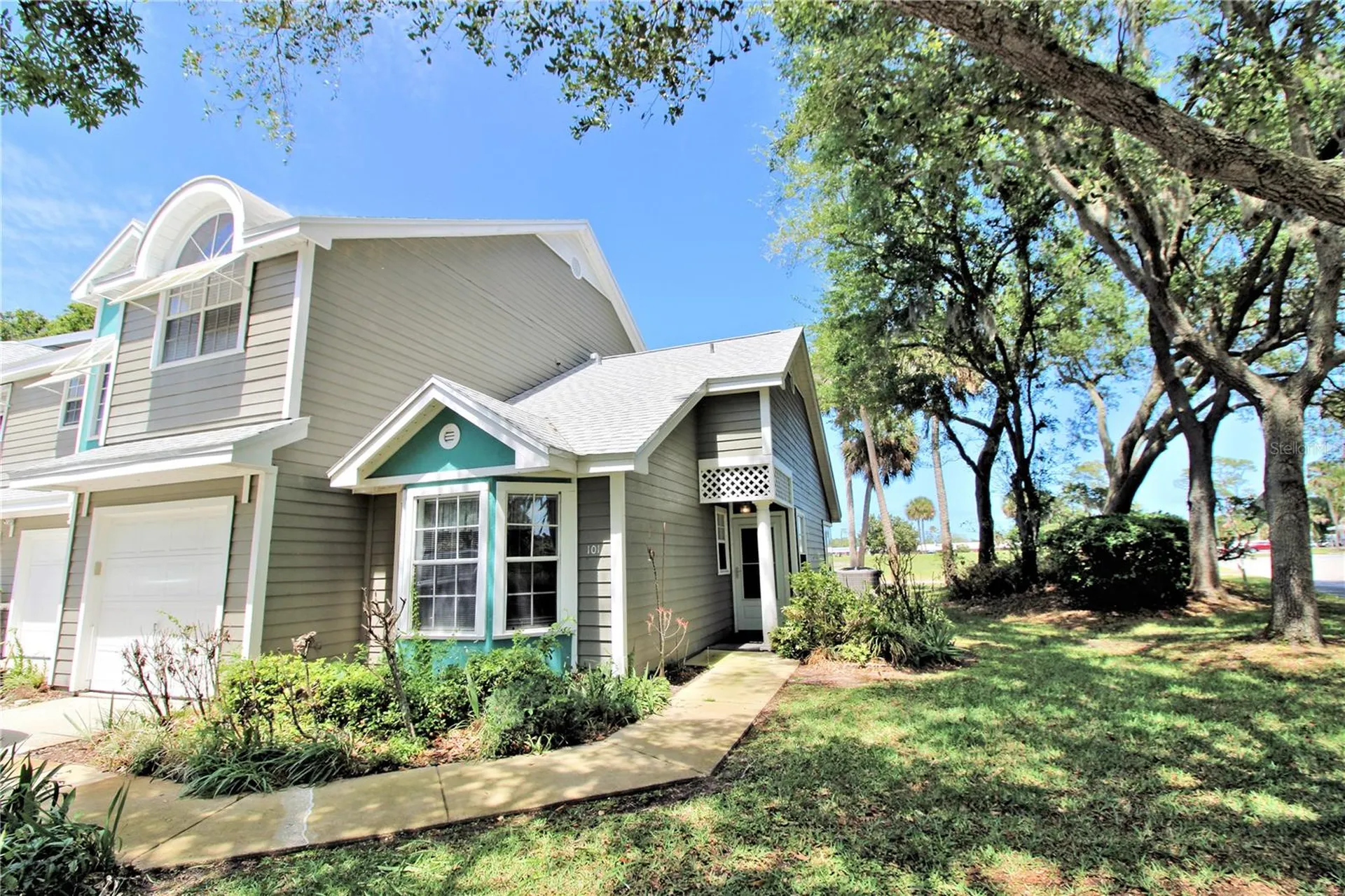 101 Grand Oaks Circle Daytona Beach FL 32114