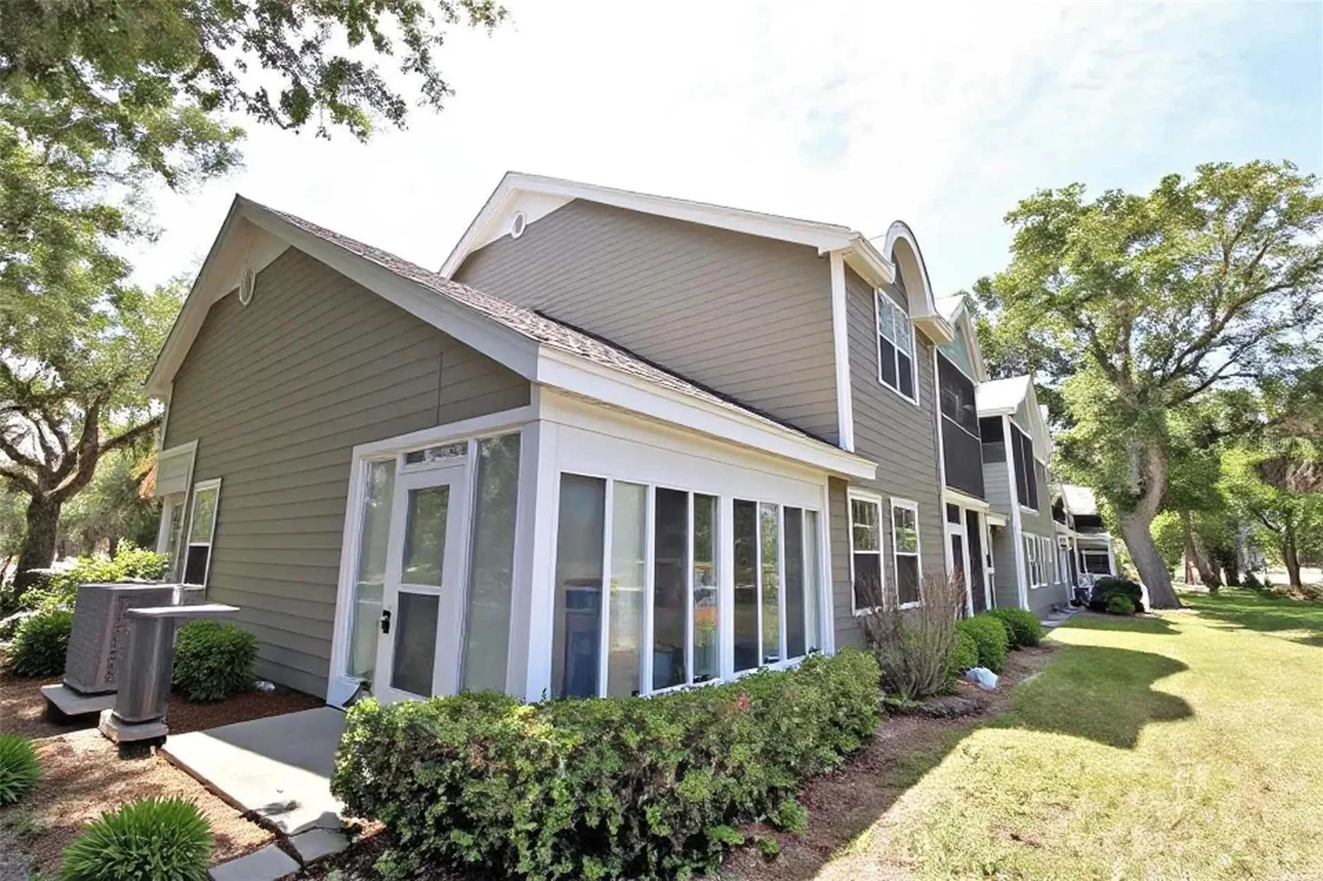101 Grand Oaks Circle Daytona Beach FL 32114