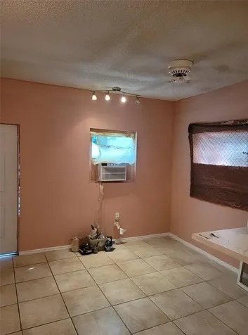 107 E Cypress Street Kissimmee FL 34744
