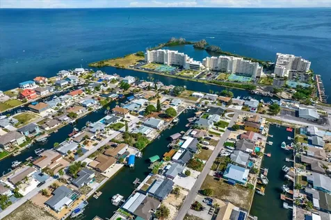 13605 Garris Drive Hudson FL 34667