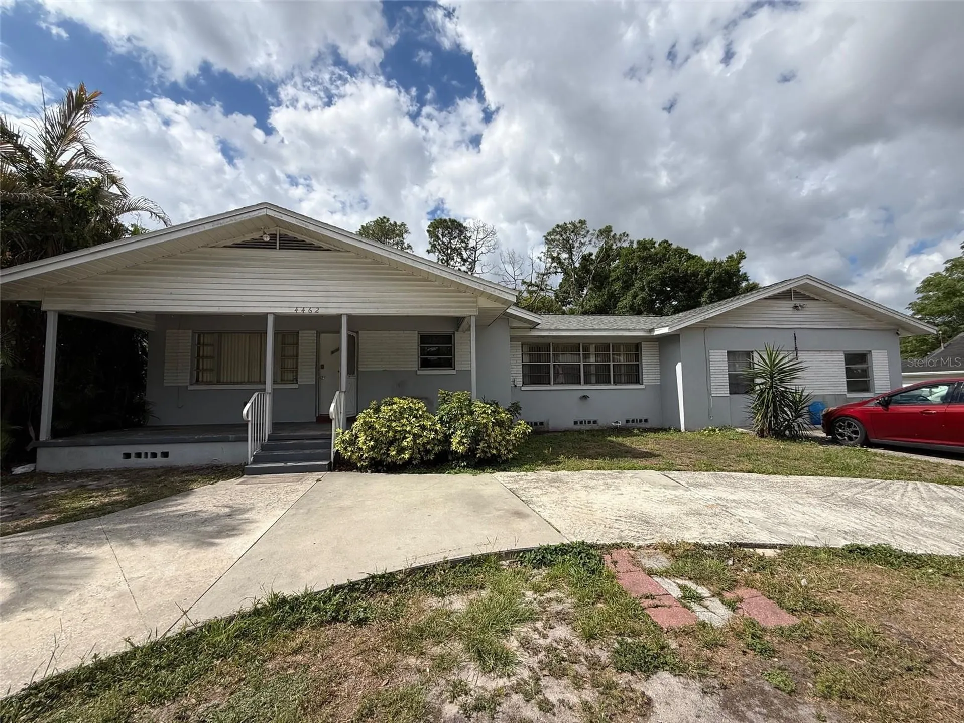 4462 46th Avenue N St Petersburg FL 33714