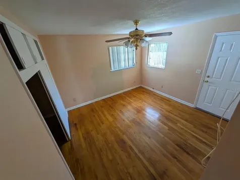 4462 46th Avenue N St Petersburg FL 33714