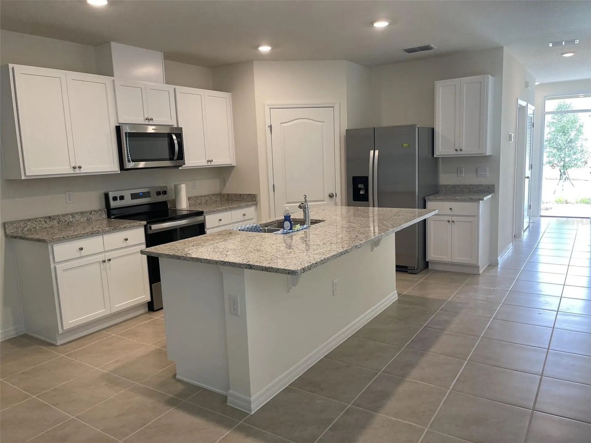 927 Waterfall Boulevard Davenport FL 33837