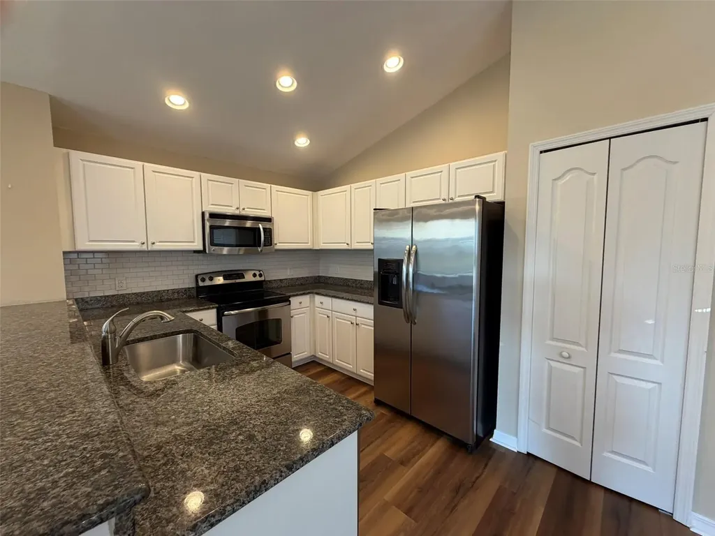 4735 Woodbrook Drive Sarasota FL 34243