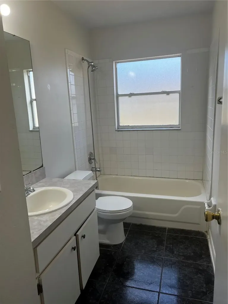 1625 Larkin Avenue Orlando FL 32812