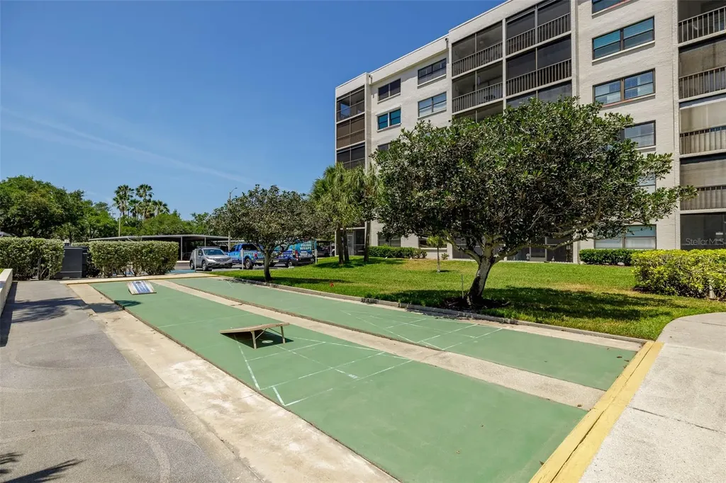 1316 Pasadena Avenue S South Pasadena FL 33707