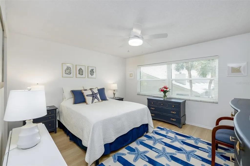 1316 Pasadena Avenue S South Pasadena FL 33707