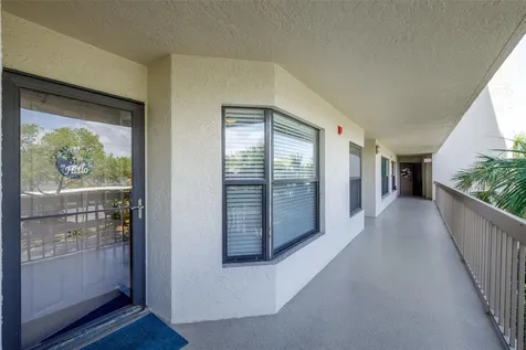 1316 Pasadena Avenue S South Pasadena FL 33707