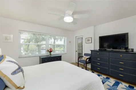 1316 Pasadena Avenue S South Pasadena FL 33707