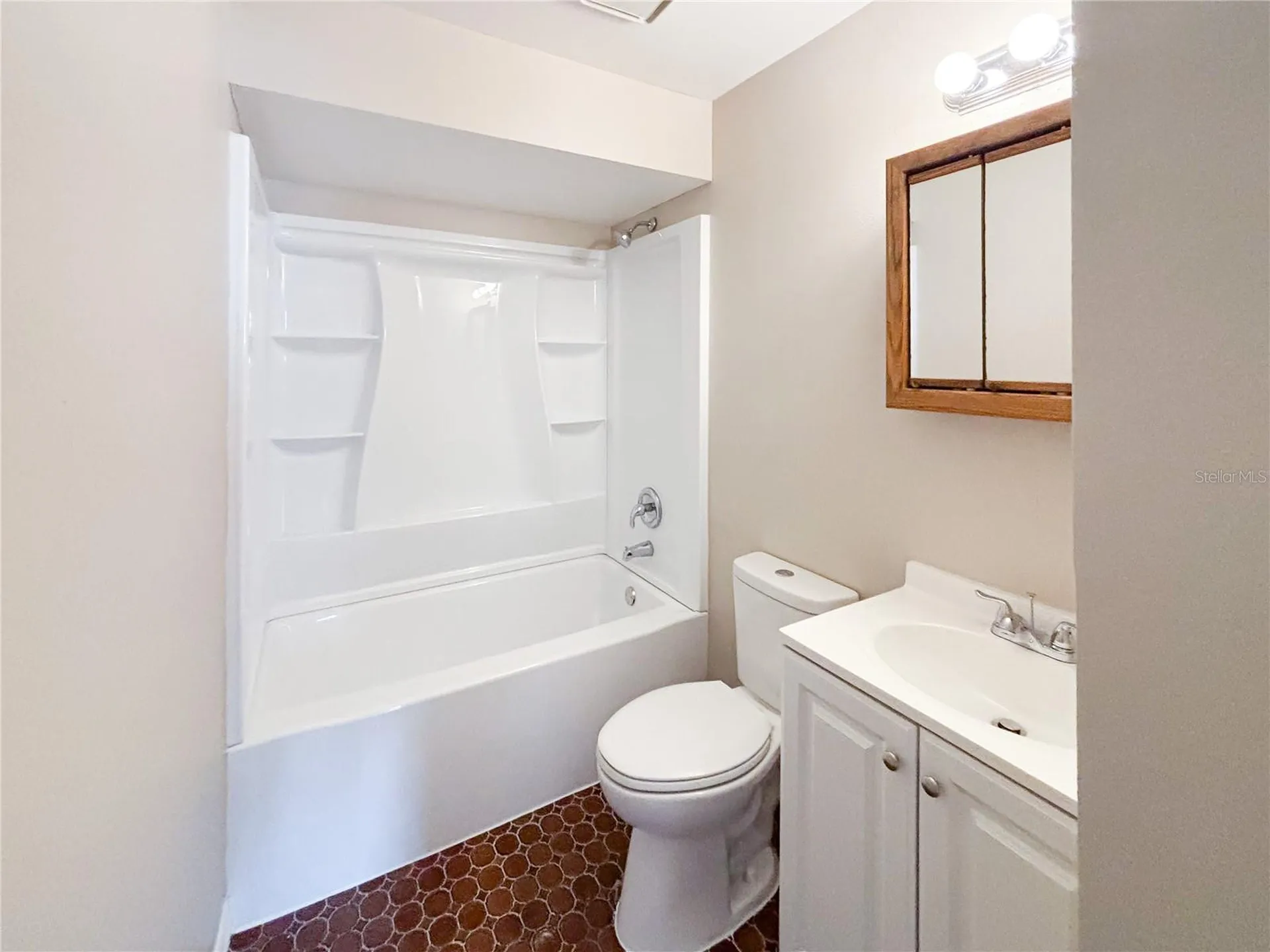 610 King Henry Court Seffner FL 33584