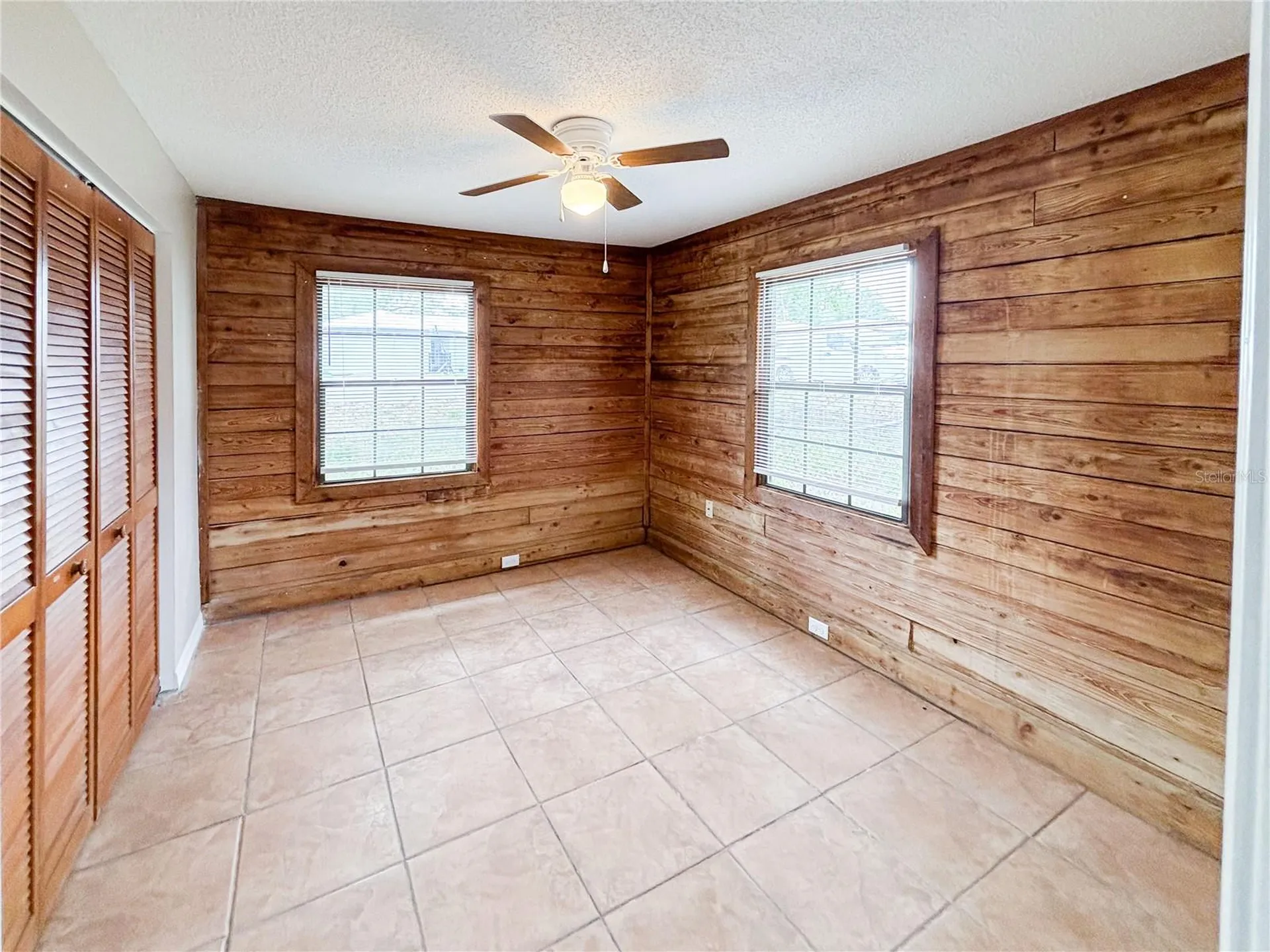 610 King Henry Court Seffner FL 33584