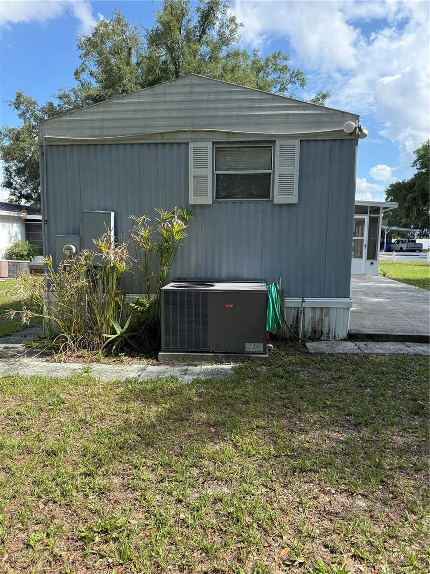 806 New Hampshire Avenue Wildwood FL 34785