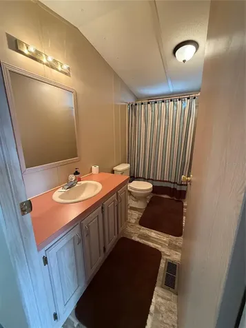 806 New Hampshire Avenue Wildwood FL 34785