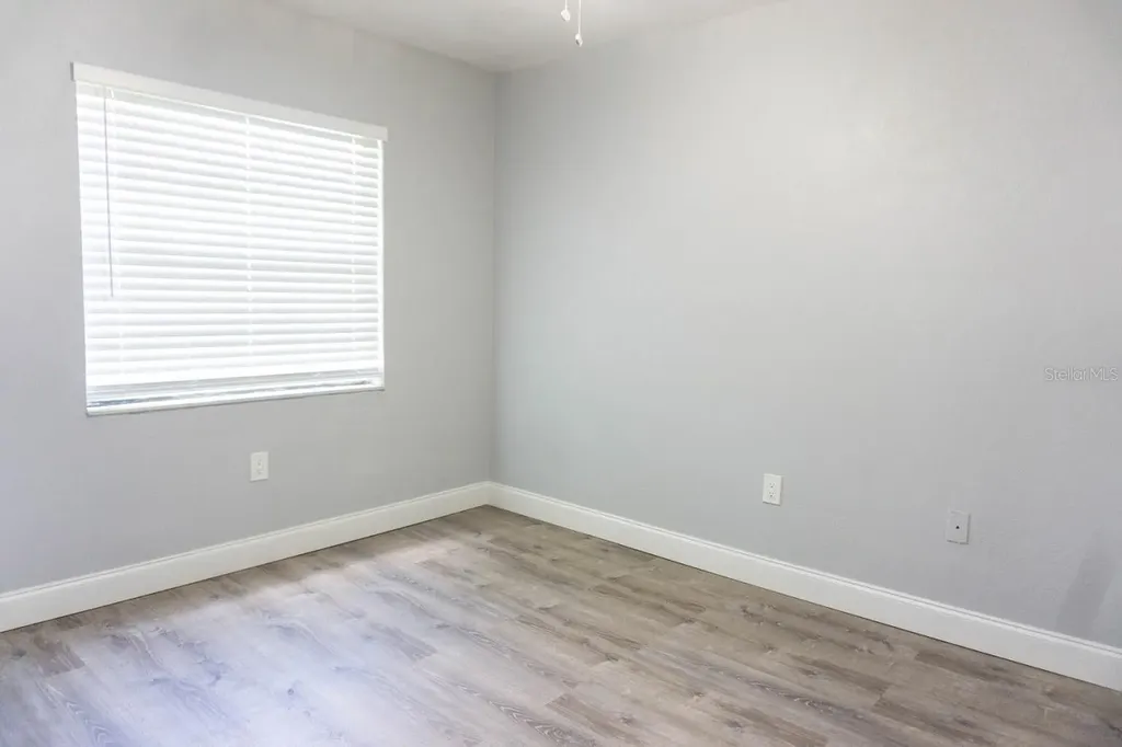 5712 N Lincoln Avenue Tampa FL 33614