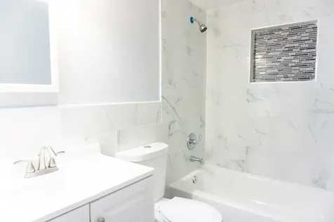 5712 N Lincoln Avenue Tampa FL 33614