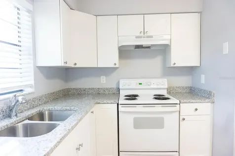 5712 N Lincoln Avenue Tampa FL 33614