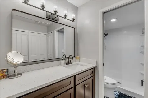 5472 Pine Creek Drive Orlando FL 32811